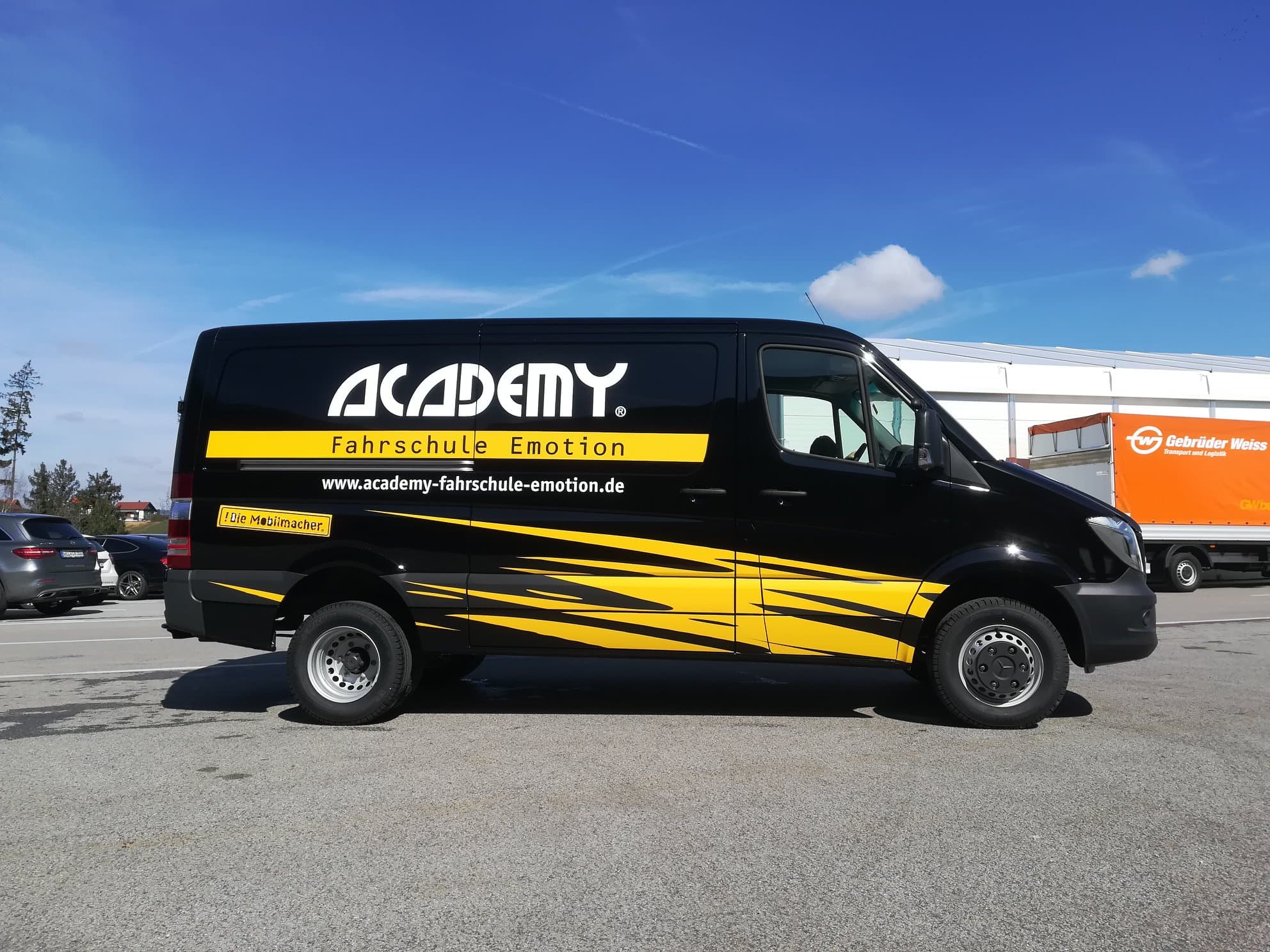 1 x Mercedes Sprinter