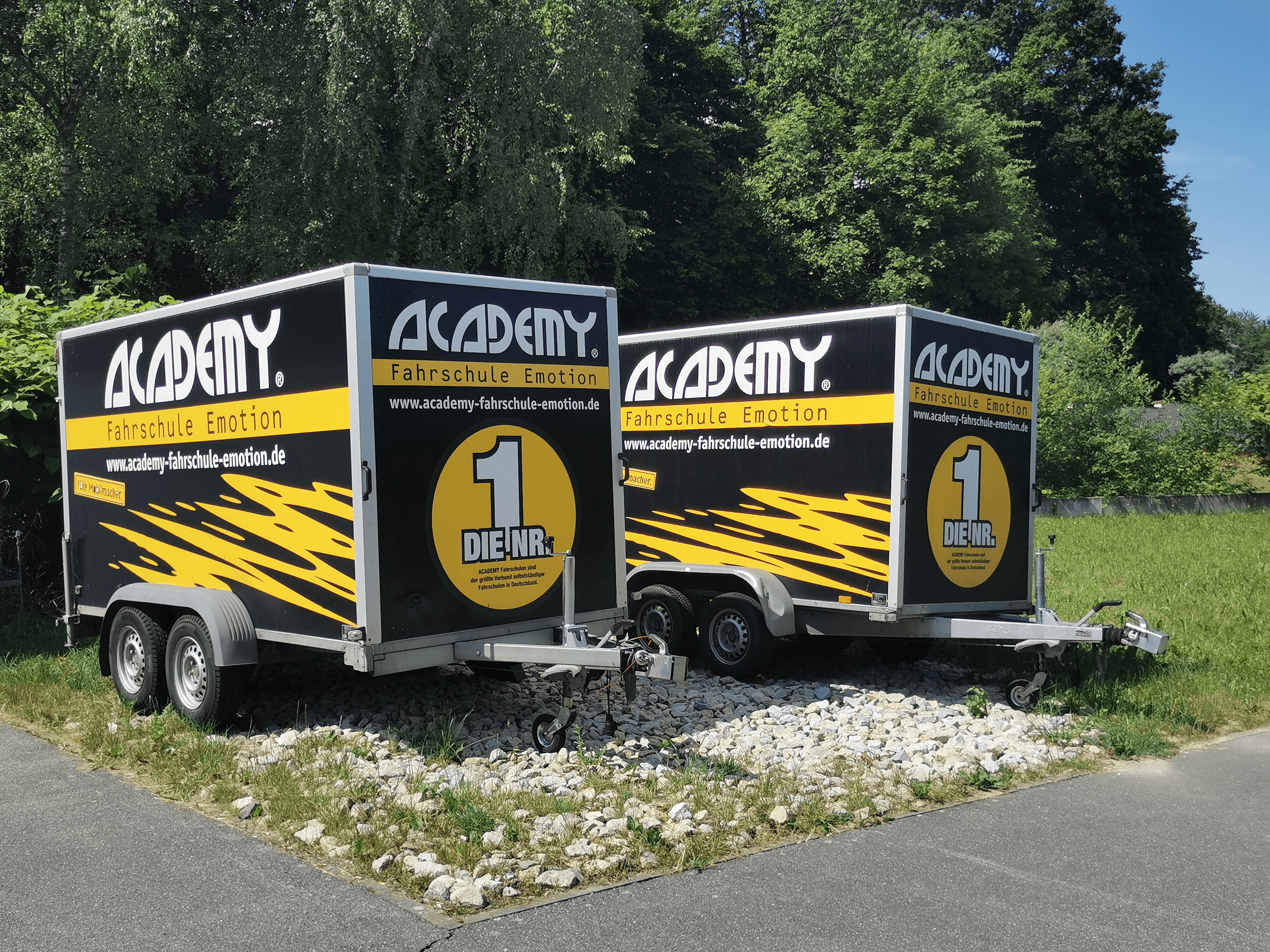 2 x Anhänger Kasten