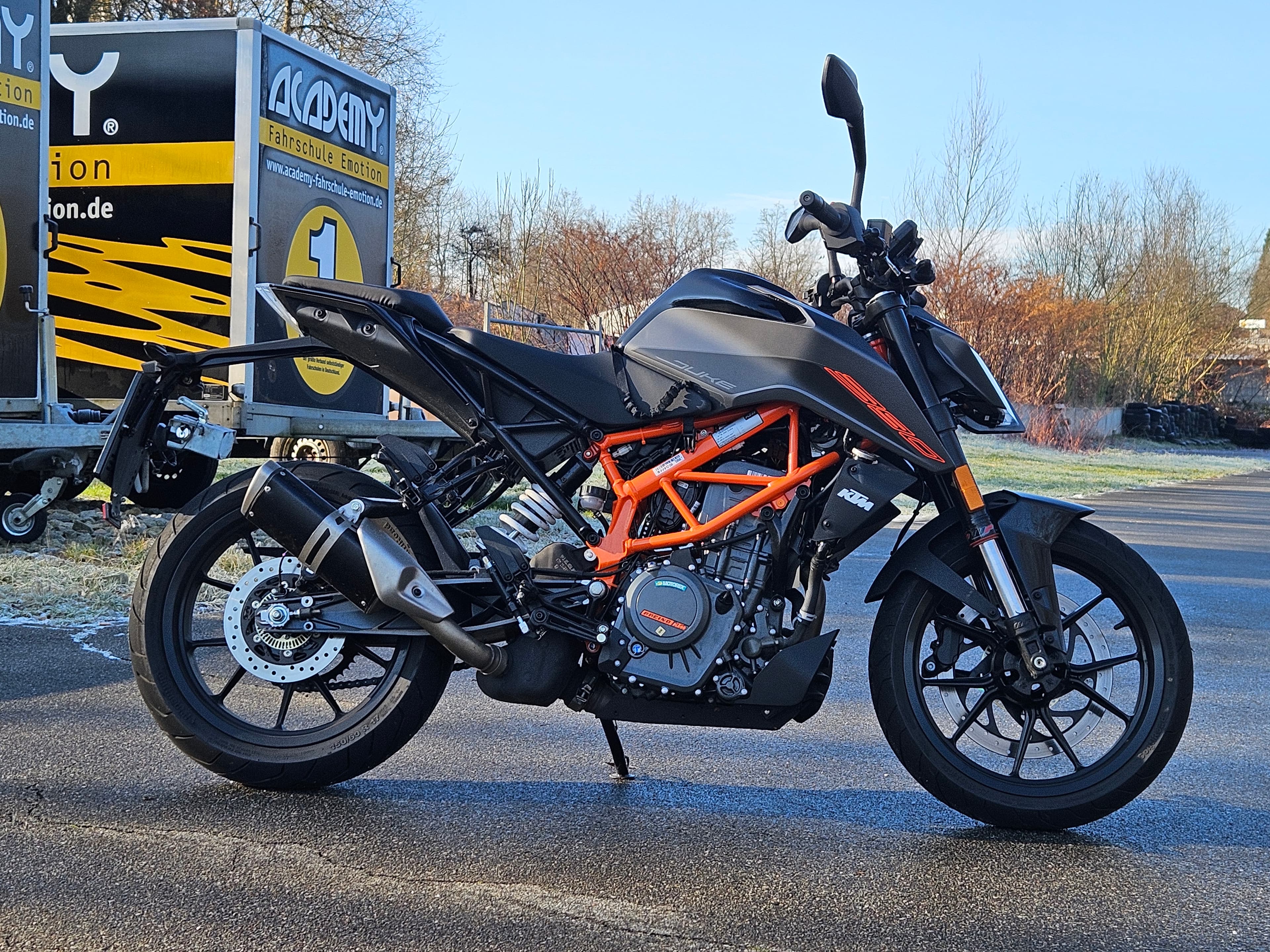 3 x KTM 390 Duke