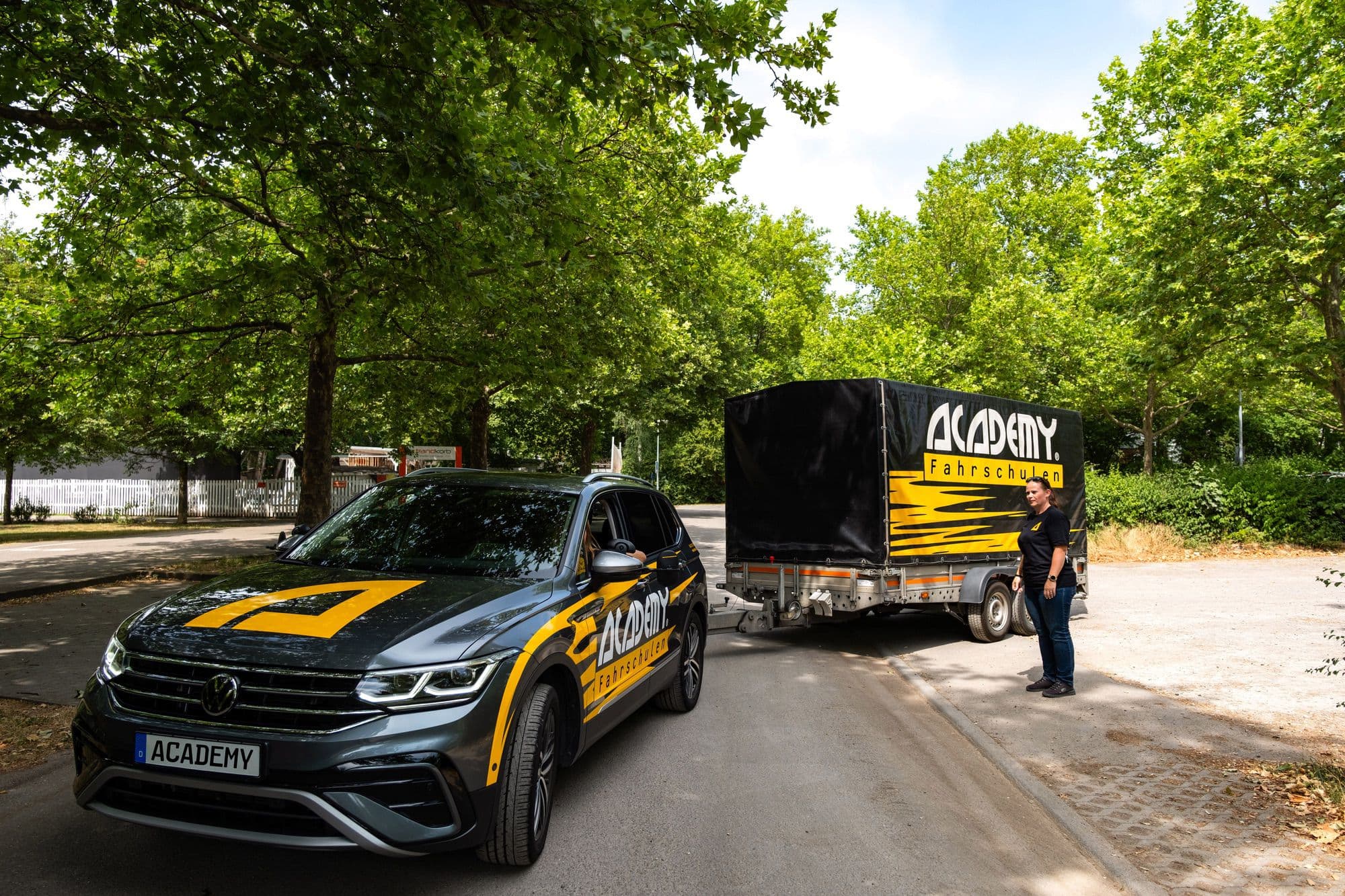 B96 - dein Auto Anhänger